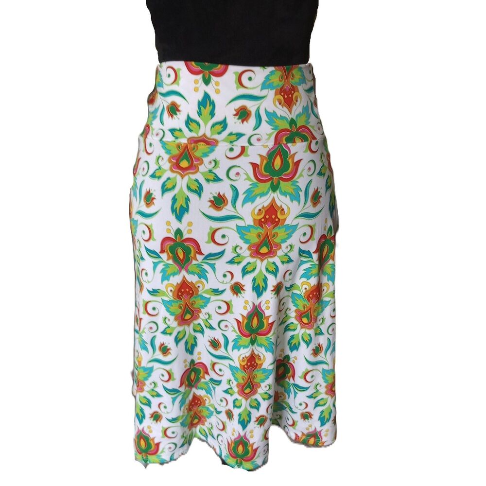 LuLaRoe Woman's XL Simply Comfortable White/ Colorful Floral Mini Skirt